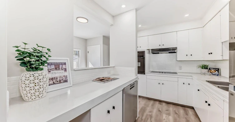 1319 107 Avenue Sw, Calgary, AB, T2W 0C1 - 3