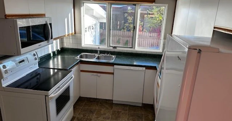 10805 106 Street, Grande Prairie, AB, T8V 2Z3 - 2