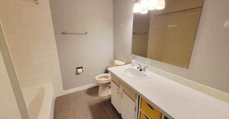 5805 Riverbend Road Northwest, Edmonton, AB, T6H 4V4 - 9