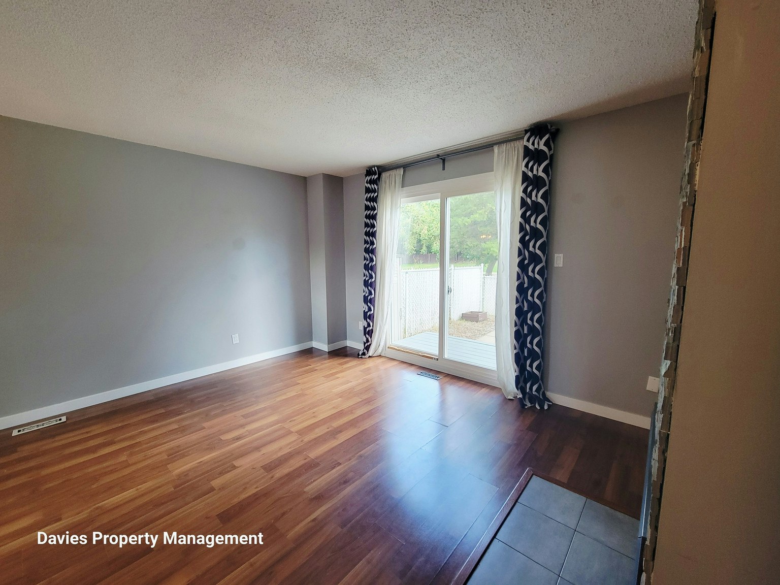 5805 Riverbend Road Northwest, Edmonton, AB, T6H 4V4 - 5