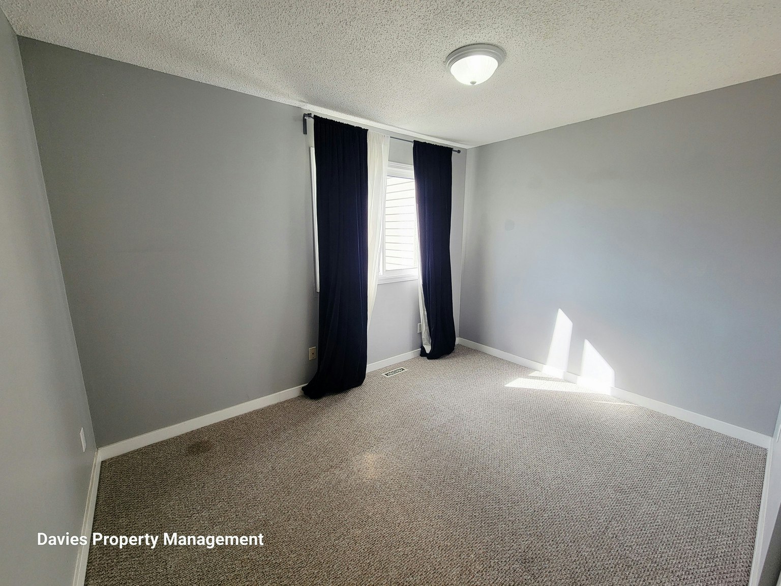 5805 Riverbend Road Northwest, Edmonton, AB, T6H 4V4 - 10