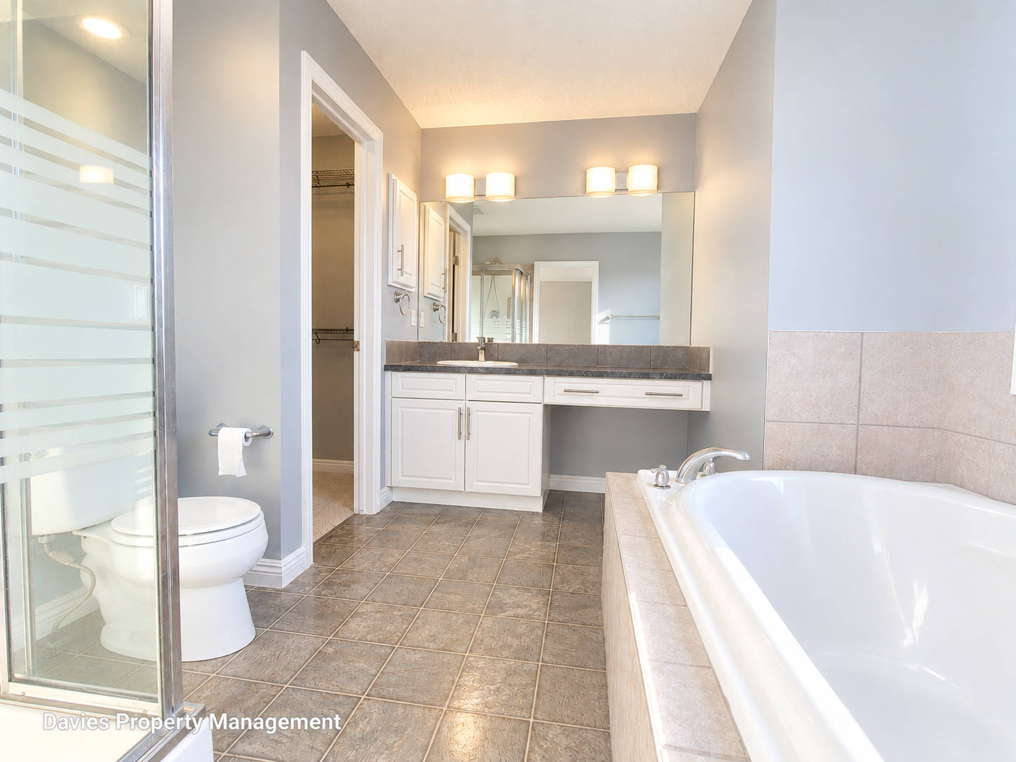 1020 118a Street Southwest, Edmonton, AB, T6W 0B8 - 8