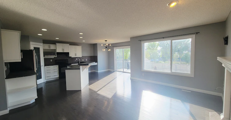1020 118a Street Southwest, Edmonton, AB, T6W 0B8 - 5