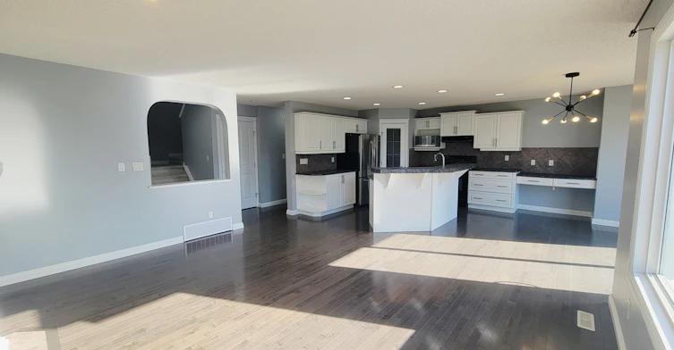 1020 118a Street Southwest, Edmonton, AB, T6W 0B8 - 4