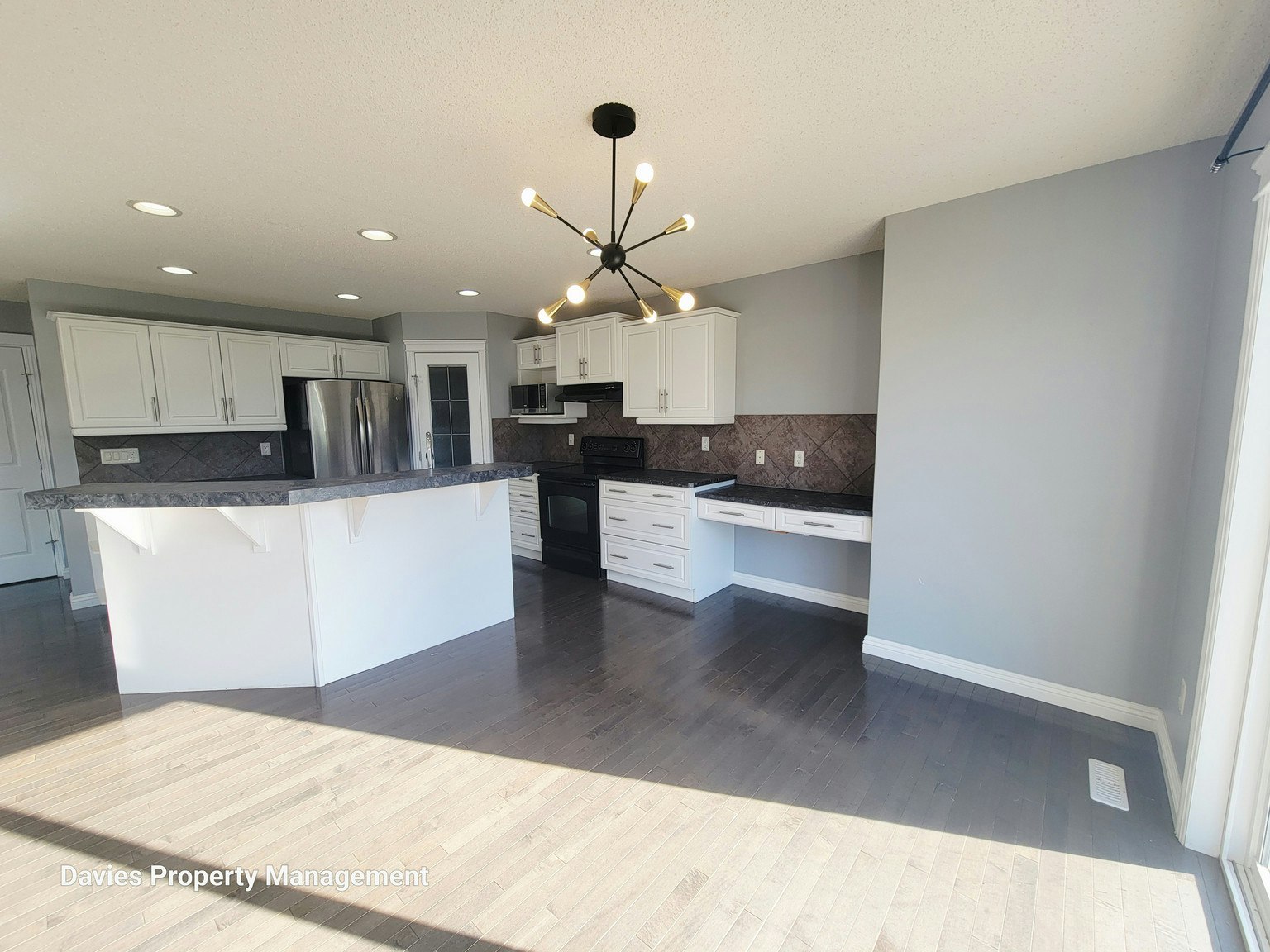 1020 118a Street Southwest, Edmonton, AB, T6W 0B8 - 3
