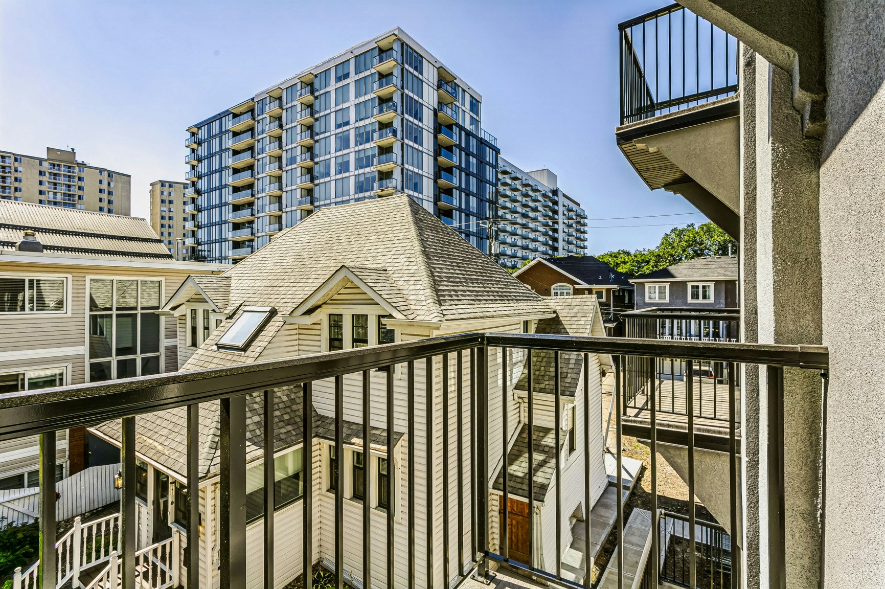 304-10146 121 Street Northwest, Edmonton, AB, T5N 1K4 - 21
