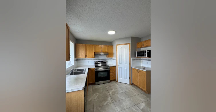 671 Taradale Drive Northeast, Calgary, AB, T3J 4W1 - 8