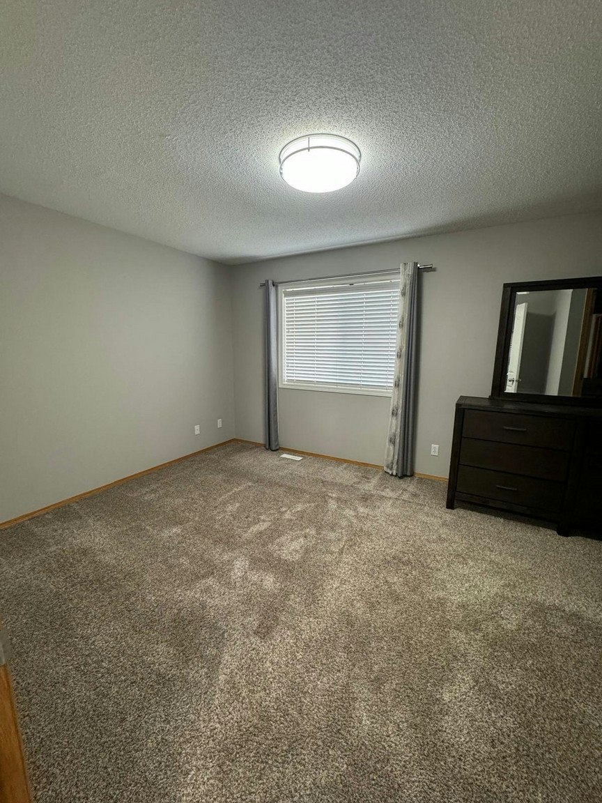 671 Taradale Drive Northeast, Calgary, AB, T3J 4W1 - 3