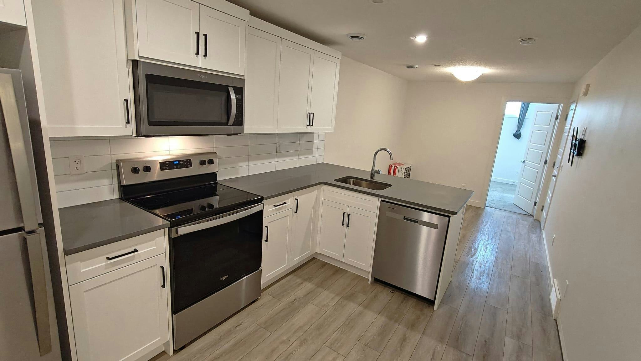 332 Hotchkiss Drive Southeast, Calgary, AB, T3S 0J9 - 6