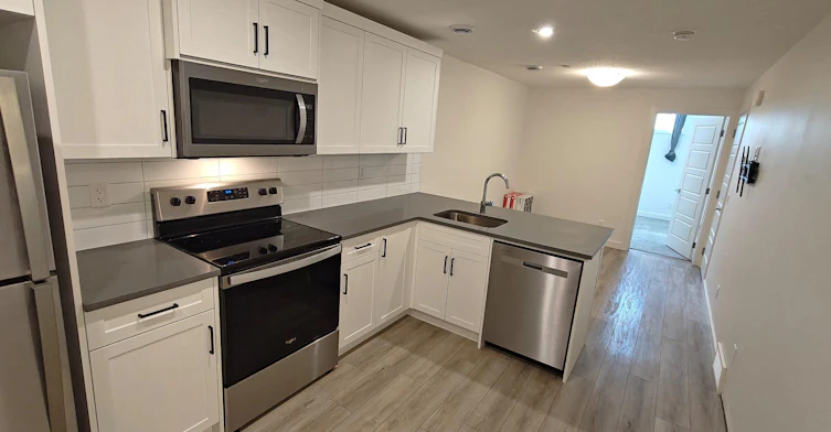 332 Hotchkiss Drive Southeast, Calgary, AB, T3S 0J9 - 6