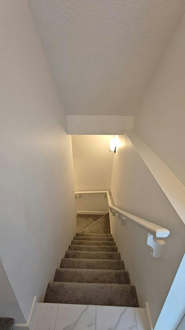 332 Hotchkiss Drive Southeast, Calgary, AB, T3S 0J9 - 3