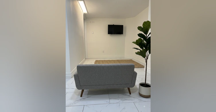 1-15 Nickle Street, Toronto, ON, M6M 2H7 - 2