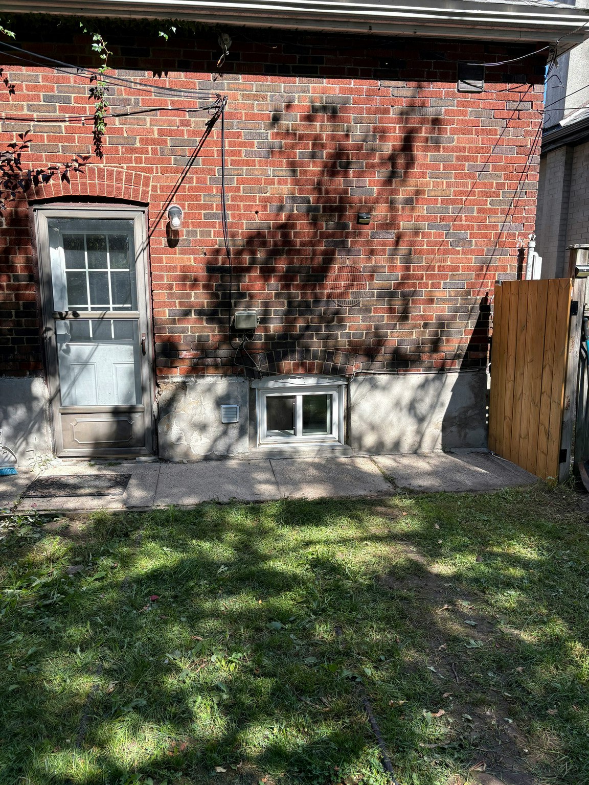 1-15 Nickle Street, Toronto, ON, M6M 2H7 - 5