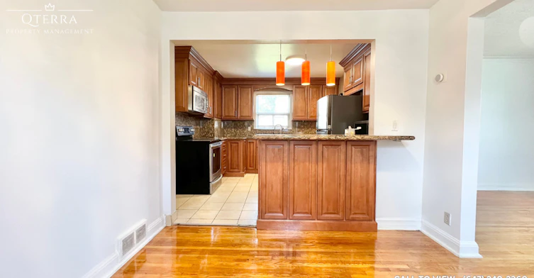 1-5 Dixon Road, Toronto, ON, M9P 2K9 - 3
