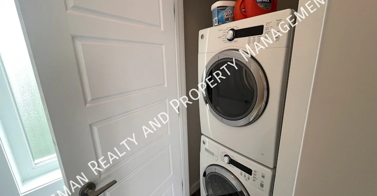 B-4501 Green Apple Drive, Regina, SK, S4V 2Z6 - 7
