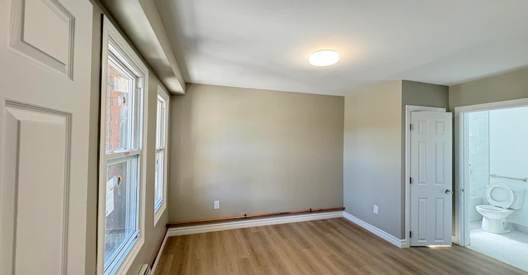 19 Westinghouse Avenue, Hamilton, ON, L8L 6E4 - 3