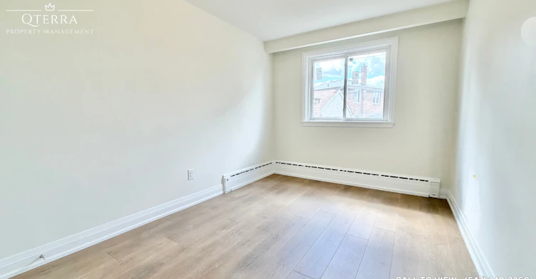 1-10 Lapp Street, Toronto, ON, M6N 3W6 - 9