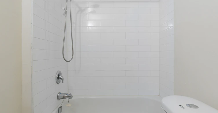 3 Hogan Street, Ottawa, ON, K2E 5E8 - 9