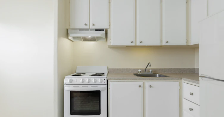 3 Hogan Street, Ottawa, ON, K2E 5E8 - 3