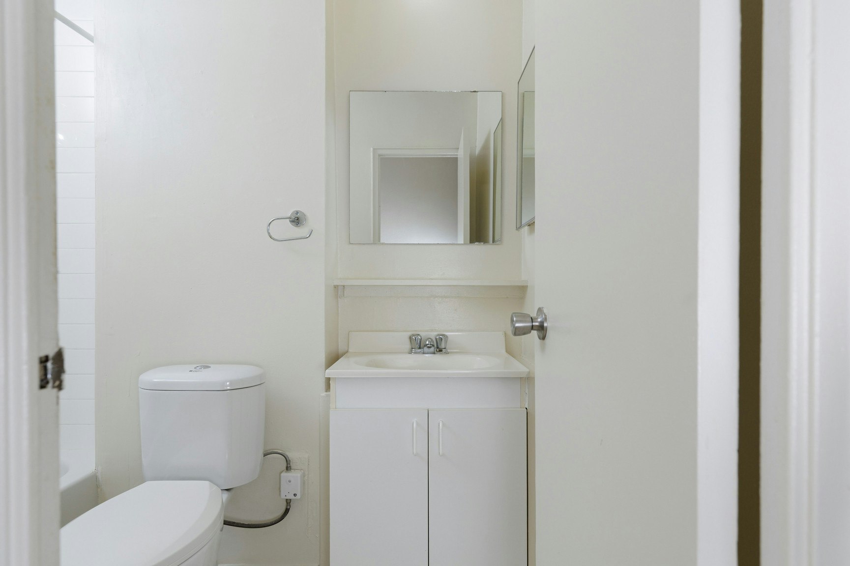 3 Hogan Street, Ottawa, ON, K2E 5E8 - 8