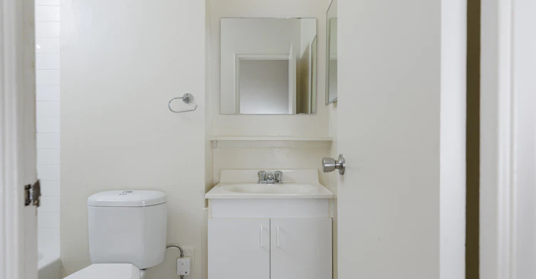 3 Hogan Street, Ottawa, ON, K2E 5E8 - 8