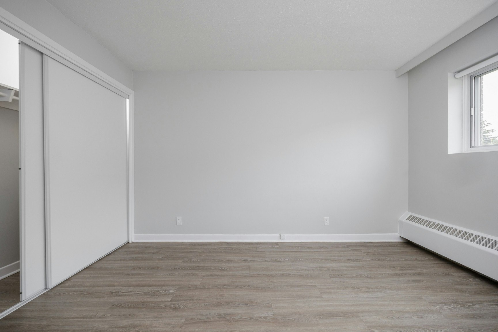 3 Hogan Street, Ottawa, ON, K2E 5E8 - 5
