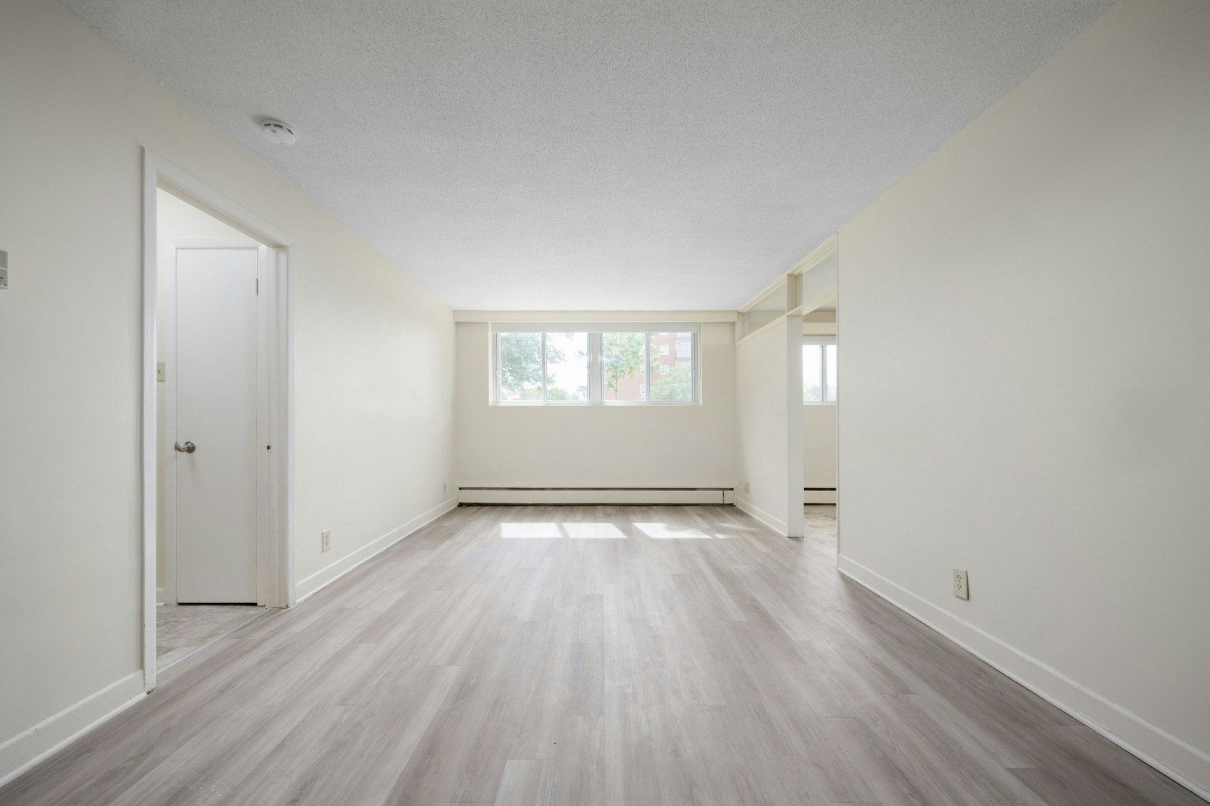 3 Hogan Street, Ottawa, ON, K2E 5E8 - 7
