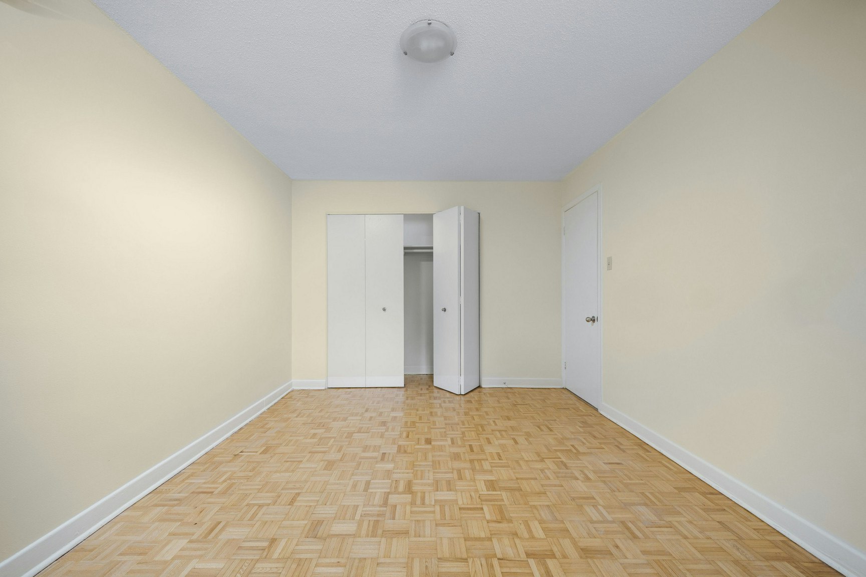 3 Hogan Street, Ottawa, ON, K2E 5E8 - 9