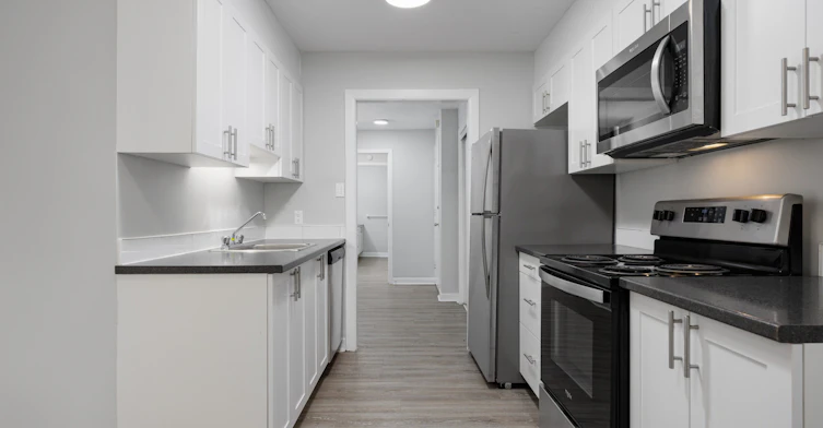 3 Hogan Street, Ottawa, ON, K2E 5E8 - 9