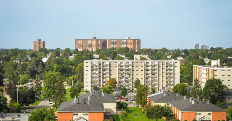 3 Hogan Street, Ottawa, ON, K2E 5E8 - 2