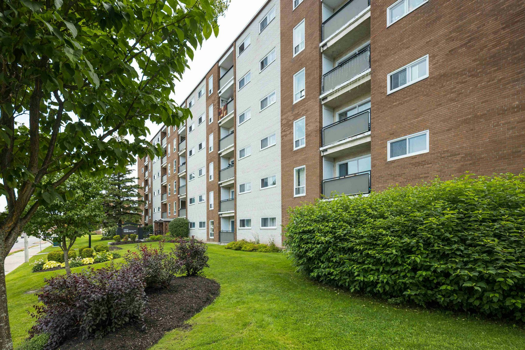 3 Hogan Street, Ottawa, ON, K2E 5E8 - 5