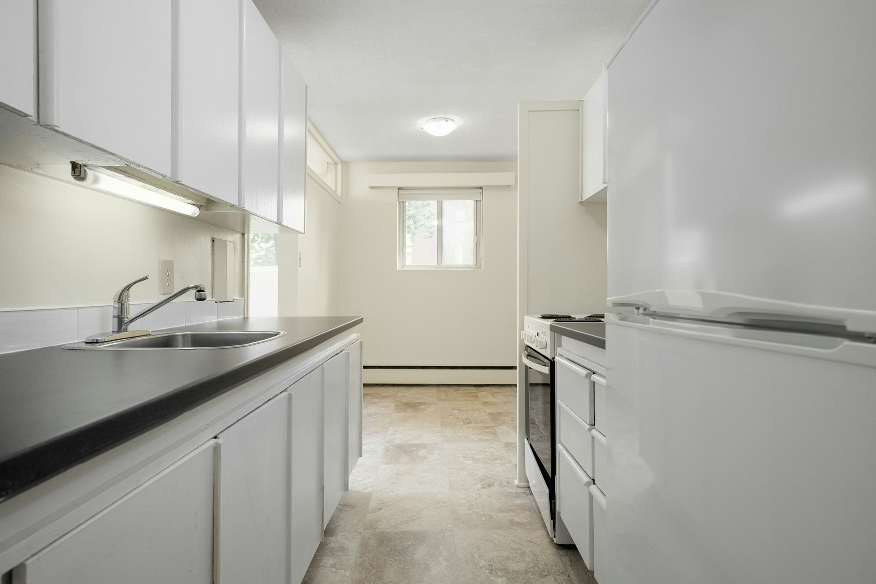 3 Hogan Street, Ottawa, ON, K2E 5E8 - 12
