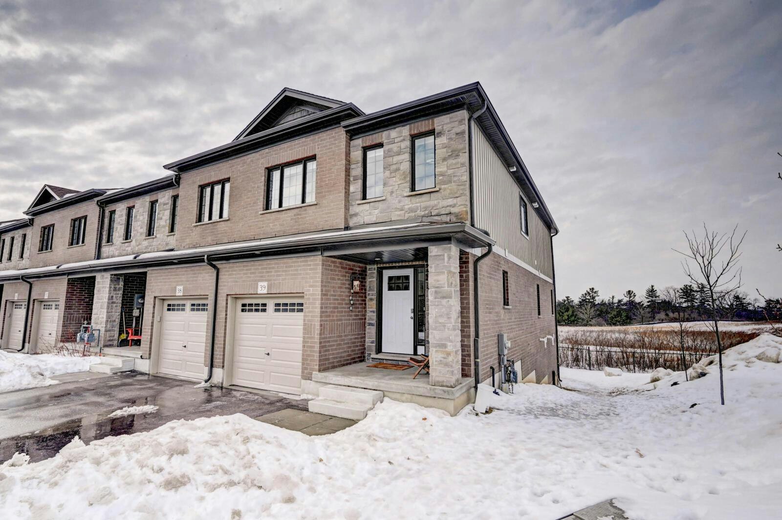 39-135 Hardcastle Drive, Cambridge, ON, N1S 0B6 - 2