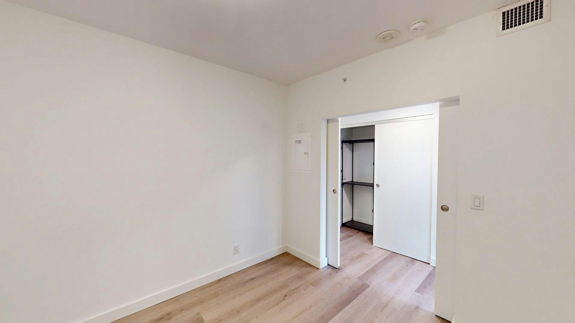 123 4th Street NE, Calgary, AB, T2E 8K3 - 4