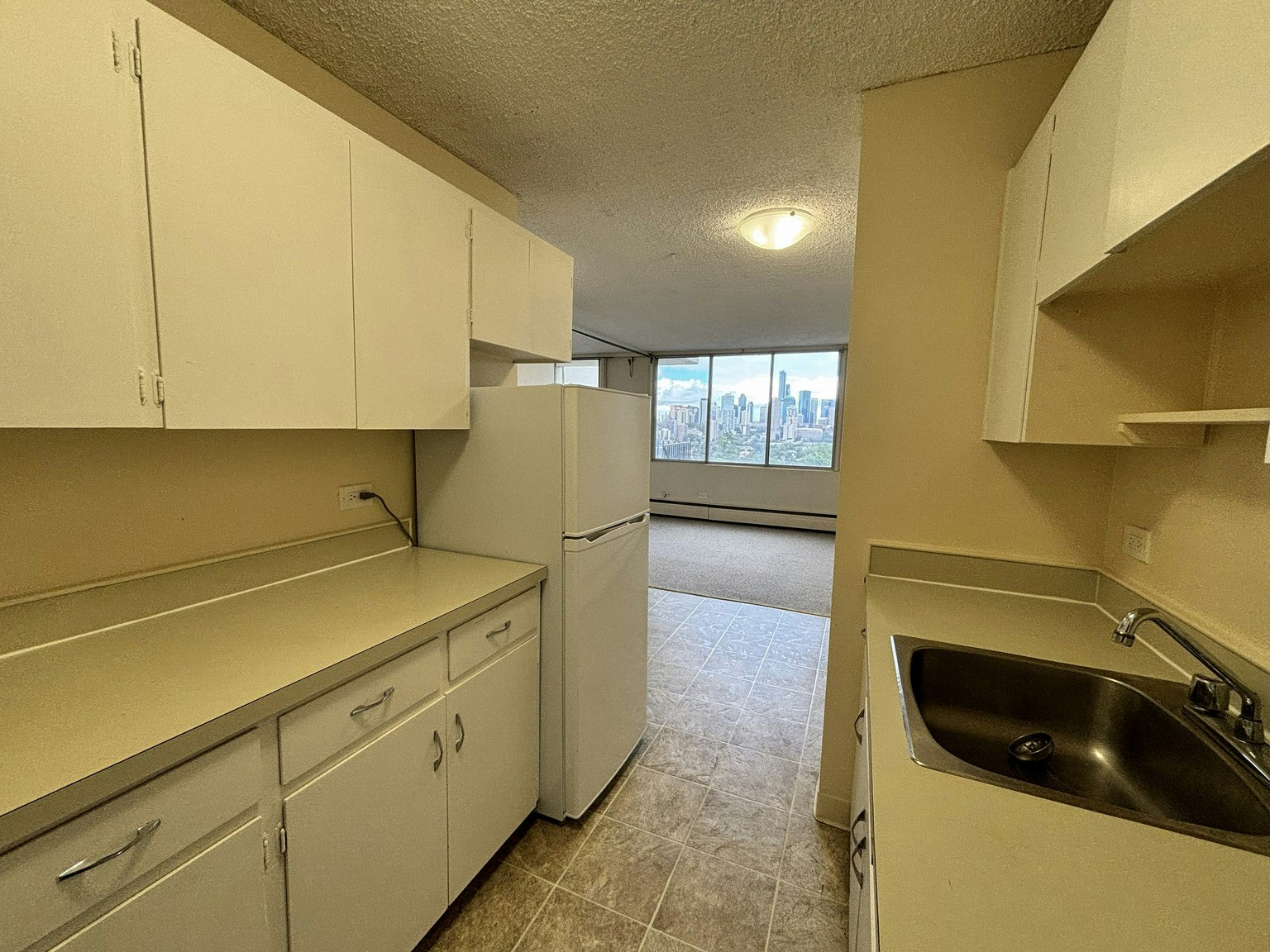 10101 Saskatchewan Drive Northwest, Edmonton, AB, T6E 4R6 - 5