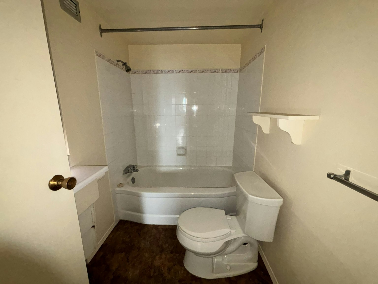 10101 Saskatchewan Drive Northwest, Edmonton, AB, T6E 4R6 - 10