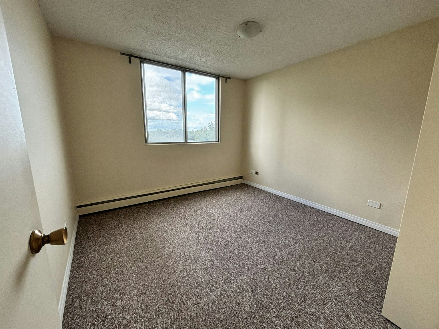 10101 Saskatchewan Drive Northwest, Edmonton, AB, T6E 4R6 - 15