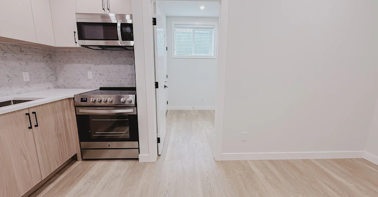 3920 77 Street, Calgary, AB, T3B 2N5 - 6
