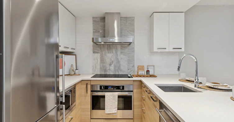 1783 Manitoba Street, Vancouver, BC, V5Y 0K1 - 13