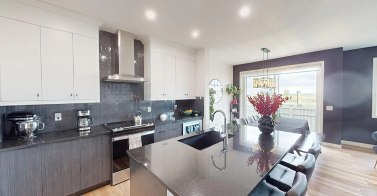 228 Magnolia Crescent Upper, Calgary, AB, T3M 3S4