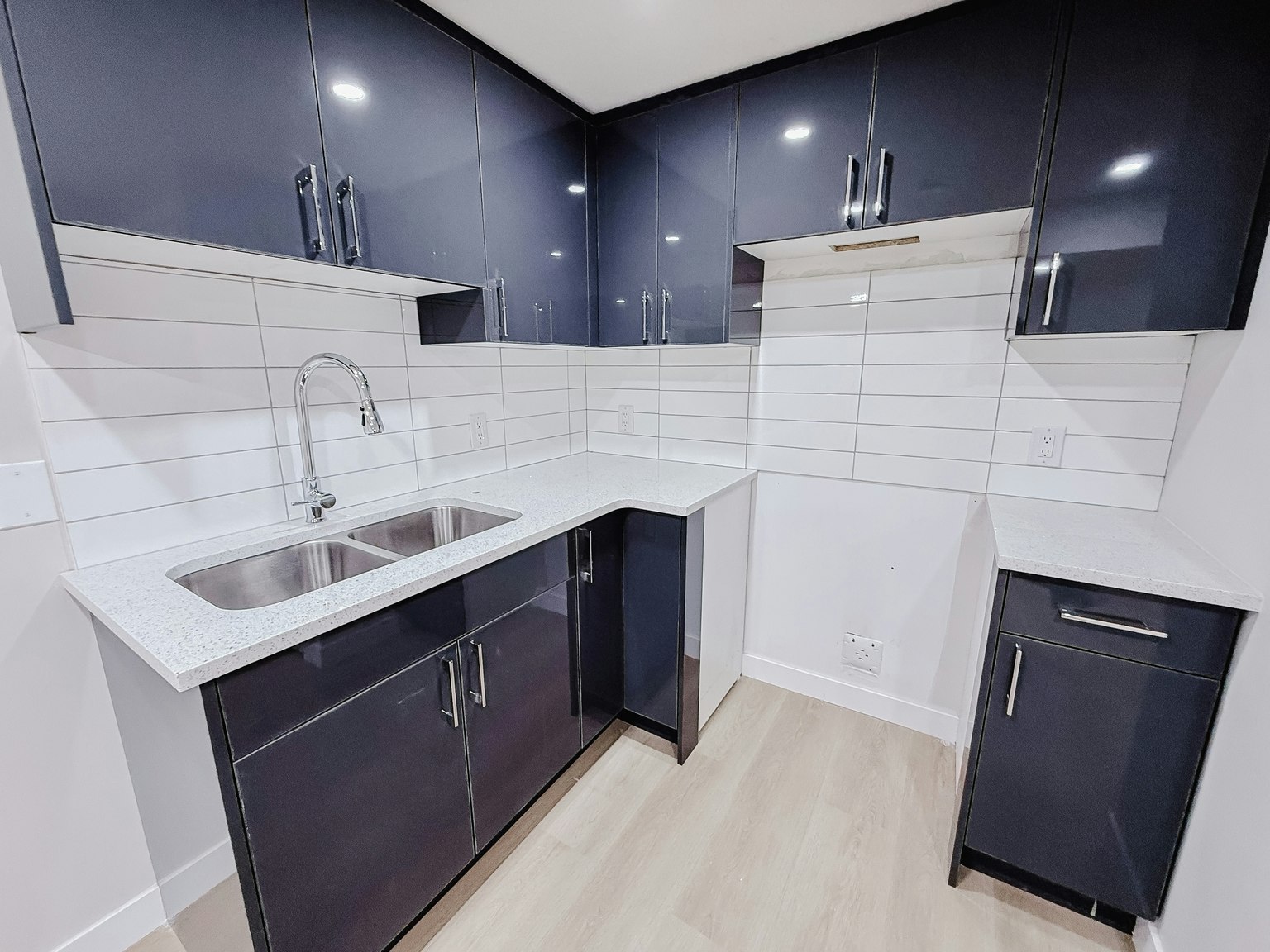 Lower-612 56 Avenue Southwest, Calgary, AB, T2V 0G8 - 5