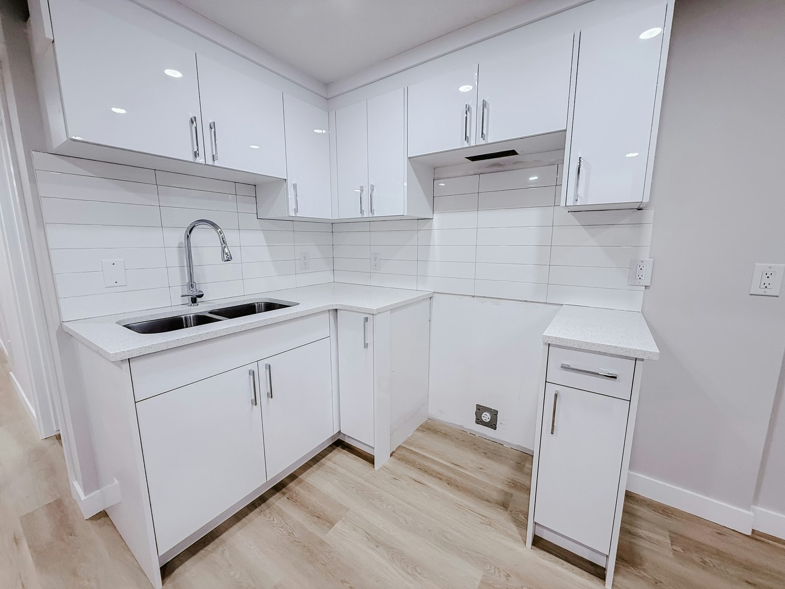 Lower-614 56 Avenue Southwest, Calgary, AB, T2V 0G8 - 4