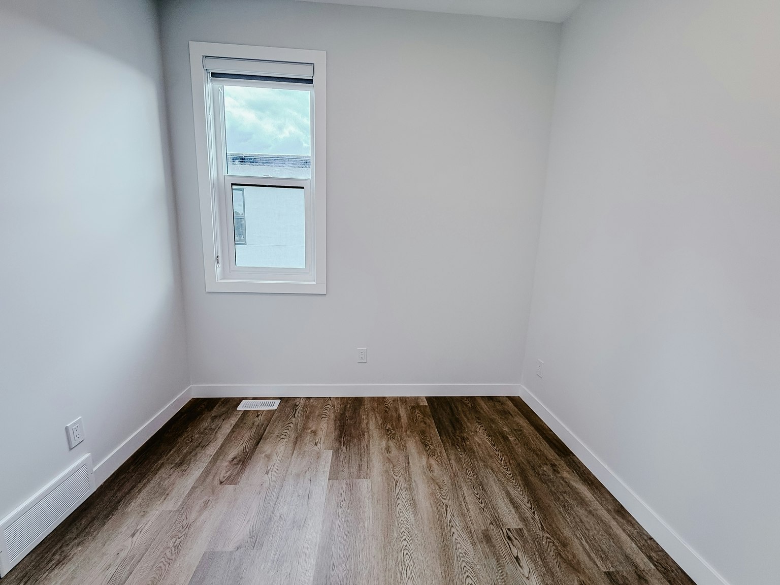 3920 77 Street, Calgary, AB, T3B 2N5 - 16