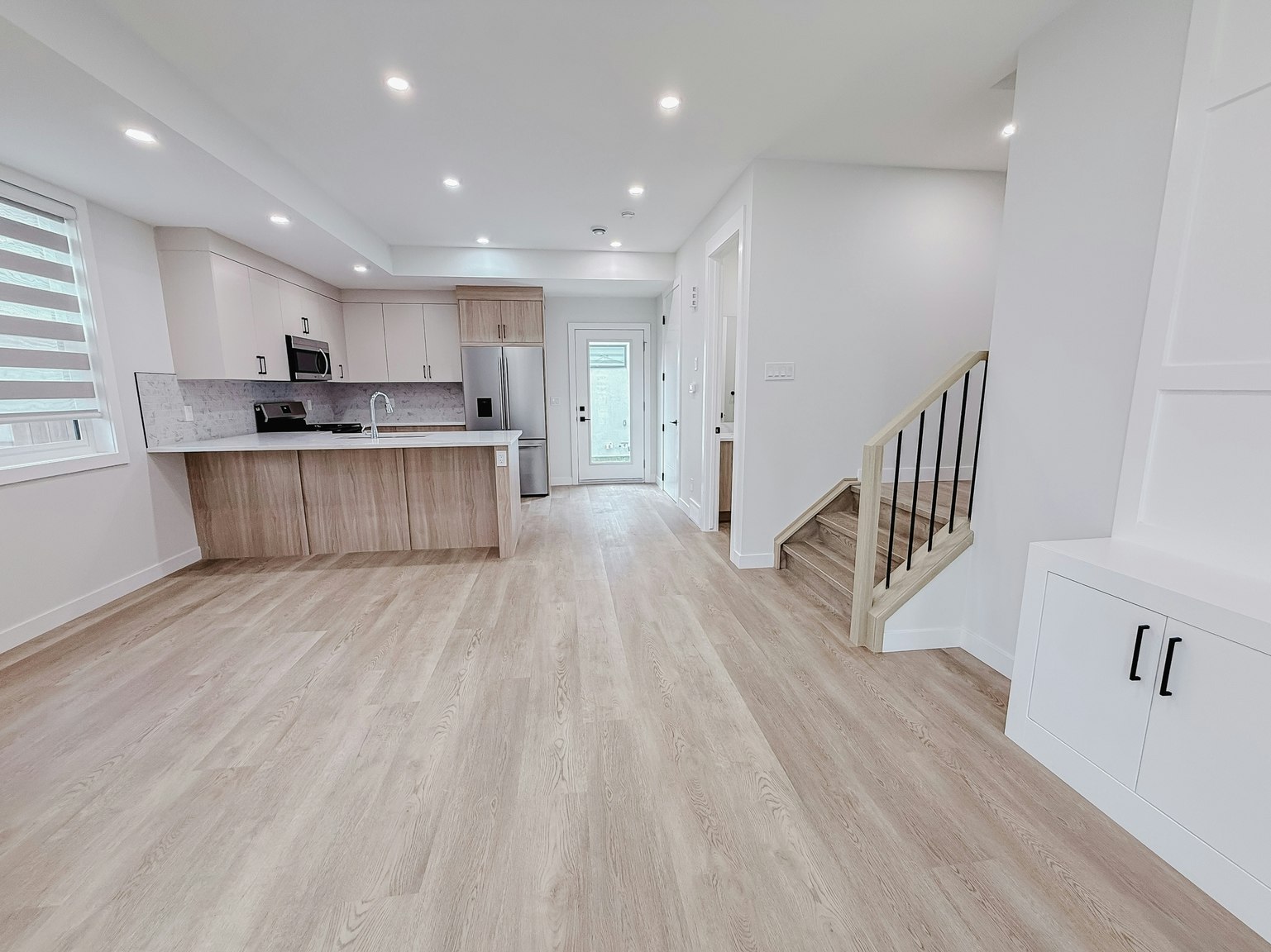 3920 77 Street, Calgary, AB, T3B 2N5 - 6