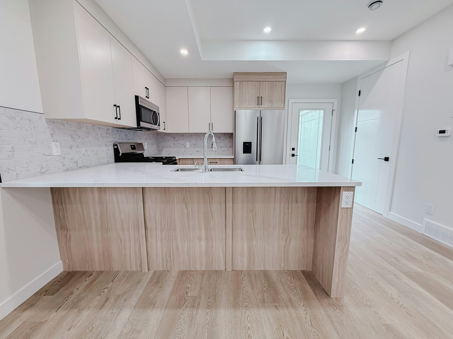 3920 77 Street, Calgary, AB, T3B 2N5