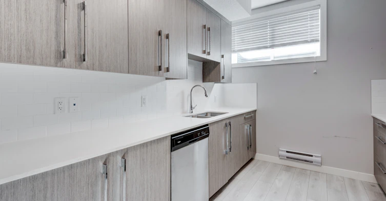 63 Raven Point Southeast, Calgary, AB, T3M 2K1 - 8