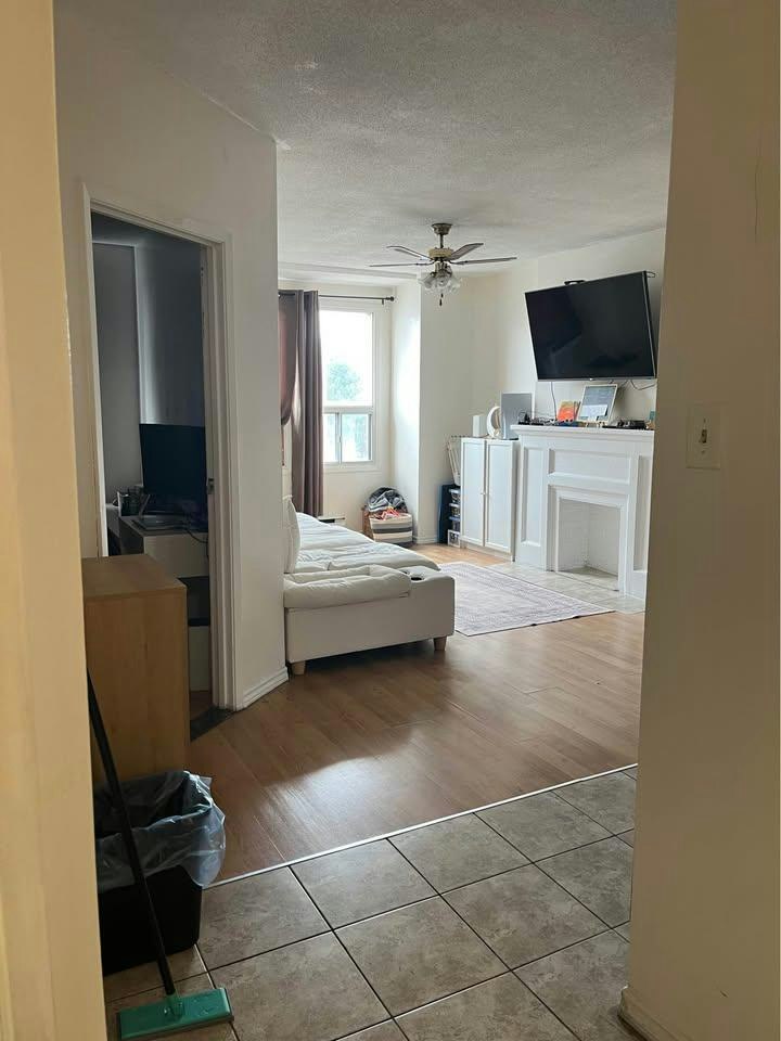 3-1292 Danforth Avenue, Toronto, ON, M4J 1M6 - 2