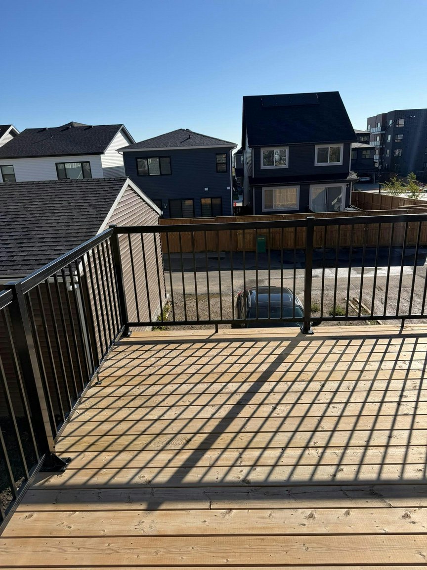 160 Edith Place Northwest, Calgary, AB, T3R 2E2 - 8