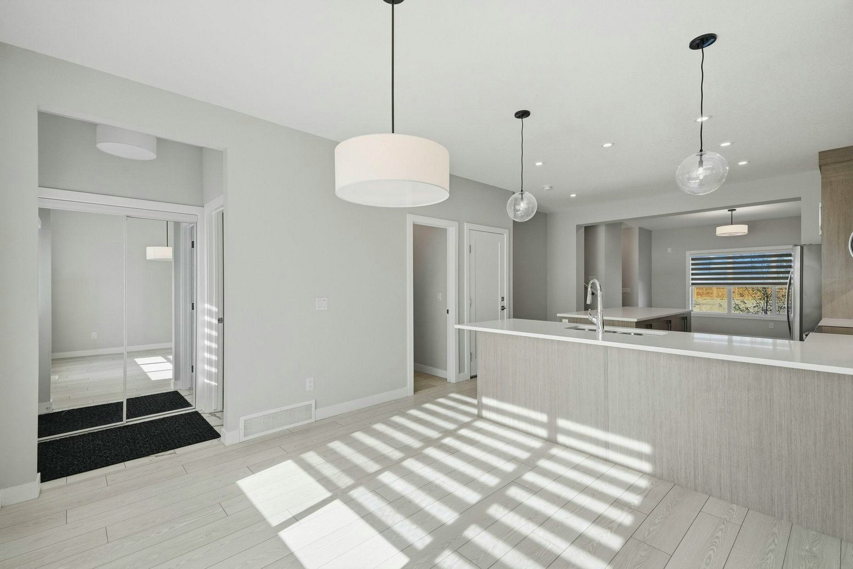 M-63 Raven Point Southeast, Calgary, AB, T3M 2K1 - 3