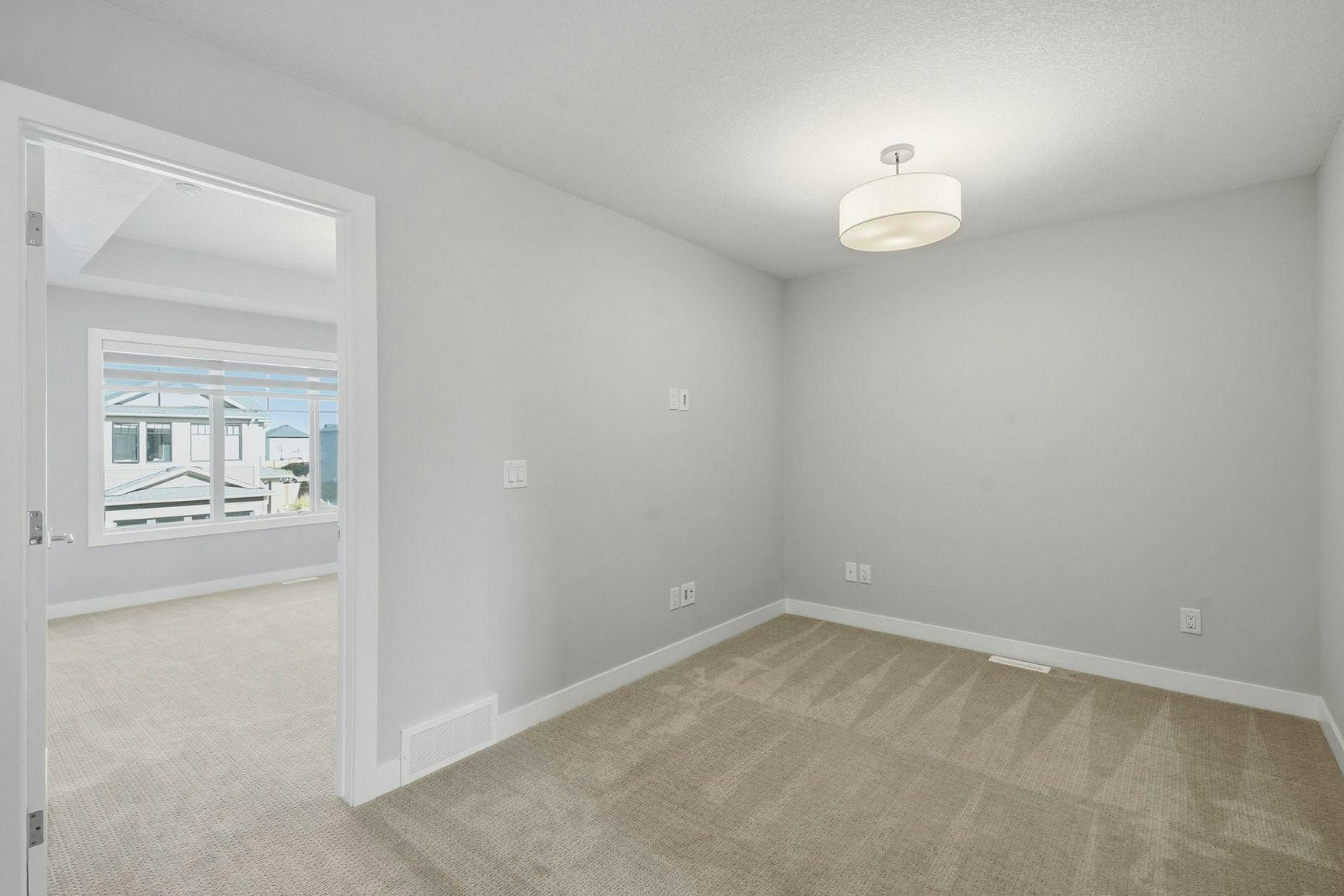 M-63 Raven Point Southeast, Calgary, AB, T3M 2K1 - 11